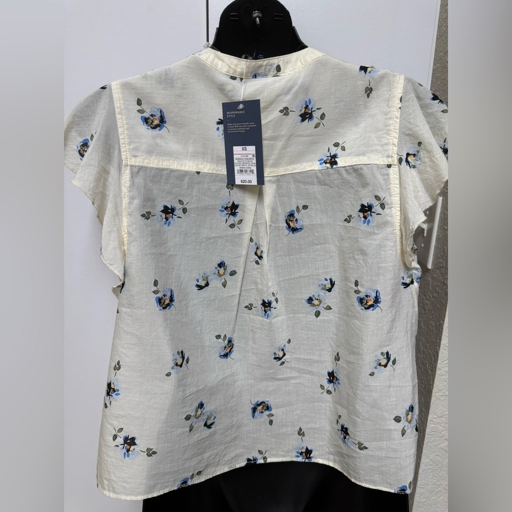 Floral Ruffle Cream Top - Picture 2 of 2